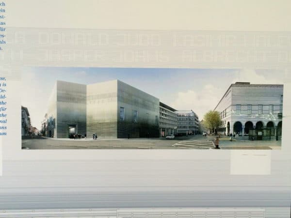 Der Erweiterungsbau Kunstmuseum Basel soll im April 2016 eingeweiht werden. Foto vom Bauzaun © Welz 