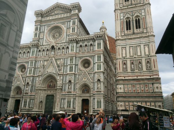 Florenz: Ein Selfie vor Dom und Campanile. Foto © Welz