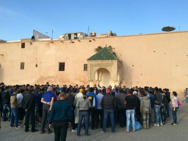 Meknes: Ein Geschichtenerzähler auf dem Place El Hédime. Foto © Welz