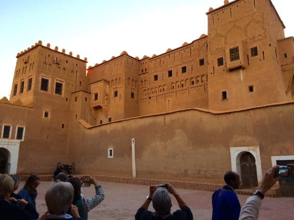 Fotoshooting in der Glaoui-Kasbah Taourirt. Foto © Welz 