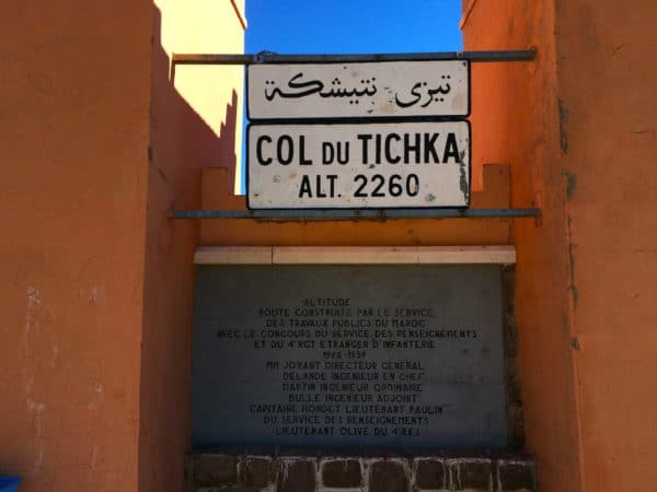 Col au Tichka: 2260m hoch. Der Pass bildet den höchsten Punkt der Verbindungsstraße N9 zwischen Marrakesch und Ouarzazate. Foto © Welz