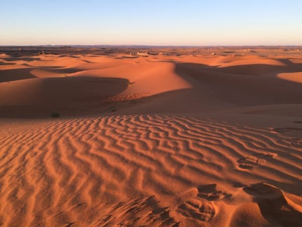 Marokko: Erg Chebbi kurz vor dem Sonnenuntergang. Foto © Welz