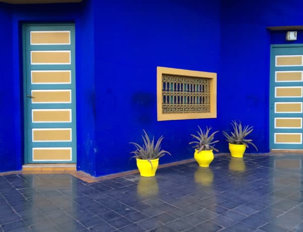 Majorelle Blau: Jacques Majorelle strich alles in seinem Garten mit blauer Farbe an. Foto © Welz