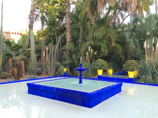 Jardin Majorelle: das große Wasserbecken mit Brunnen - Foto © Welz
